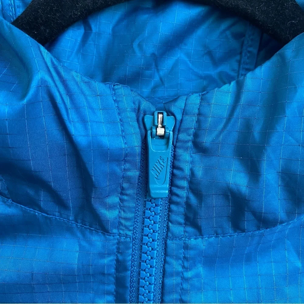 Nike Junior Boys' Sportswear Windrunner Jacket, Size XL